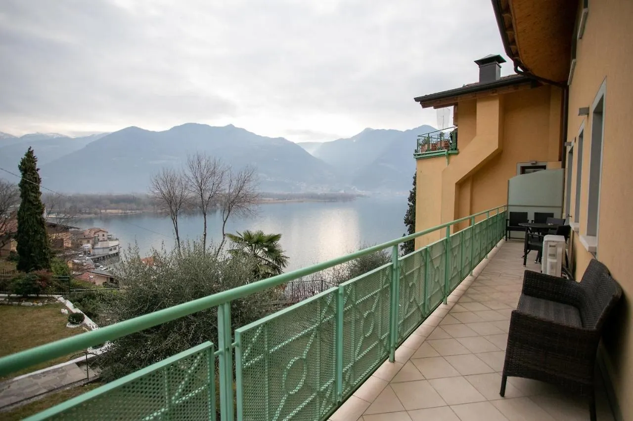 Castello Lovere Appartamenti 0*,  Ιταλία